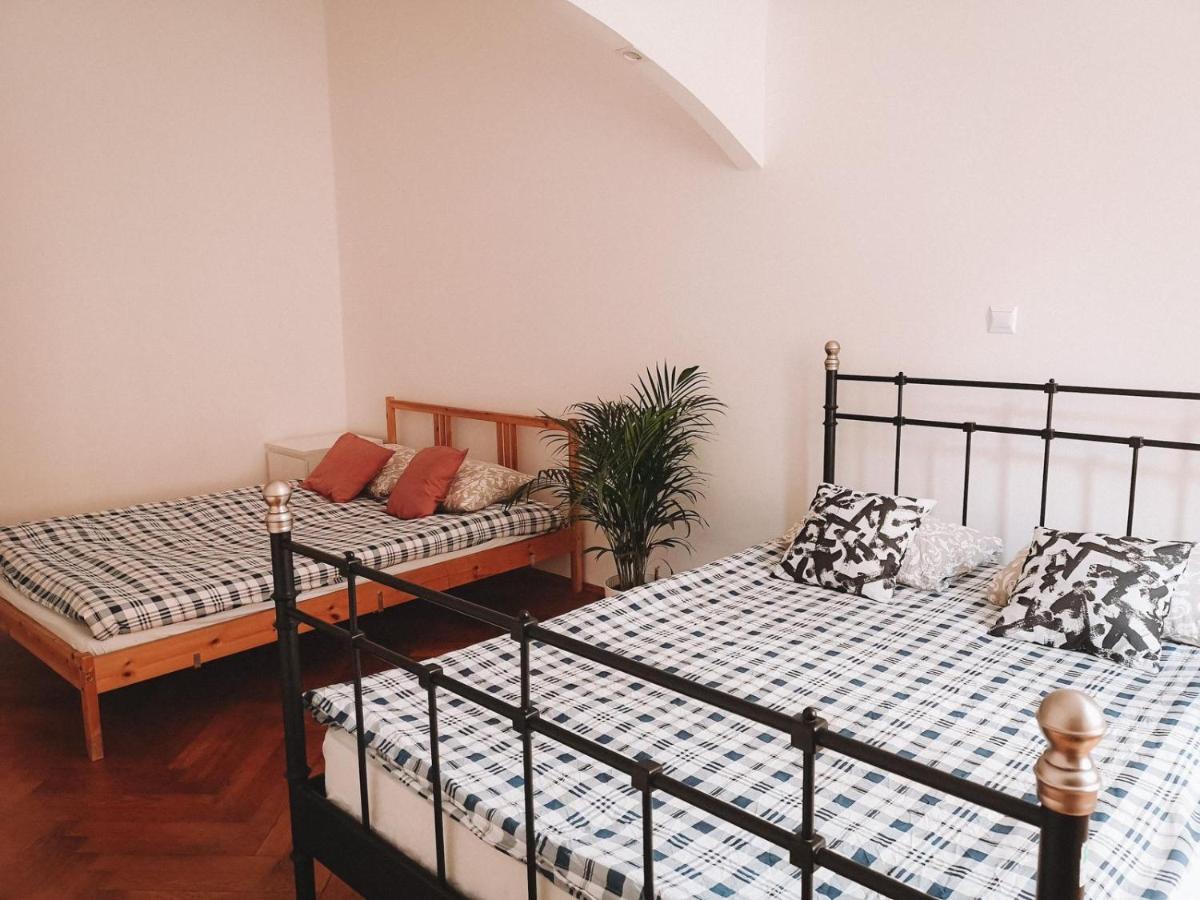 كراكوفيا Batorego Apartment المظهر الخارجي الصورة